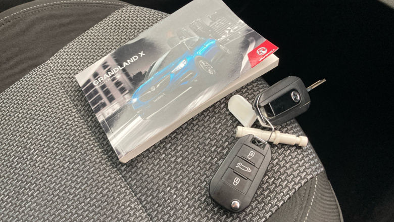 Vauxhall Grandland X 1.2 Turbo SE 5dr Petrol Hatchback